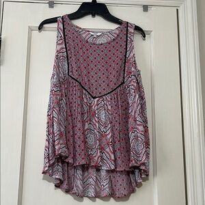 Crown & Ivy Pink and White Asymmetrical Sleeveless Tank Top